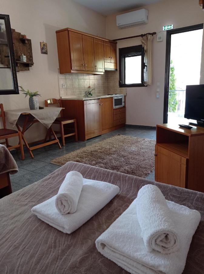 Guesthouse Platon Órma Екстериор снимка