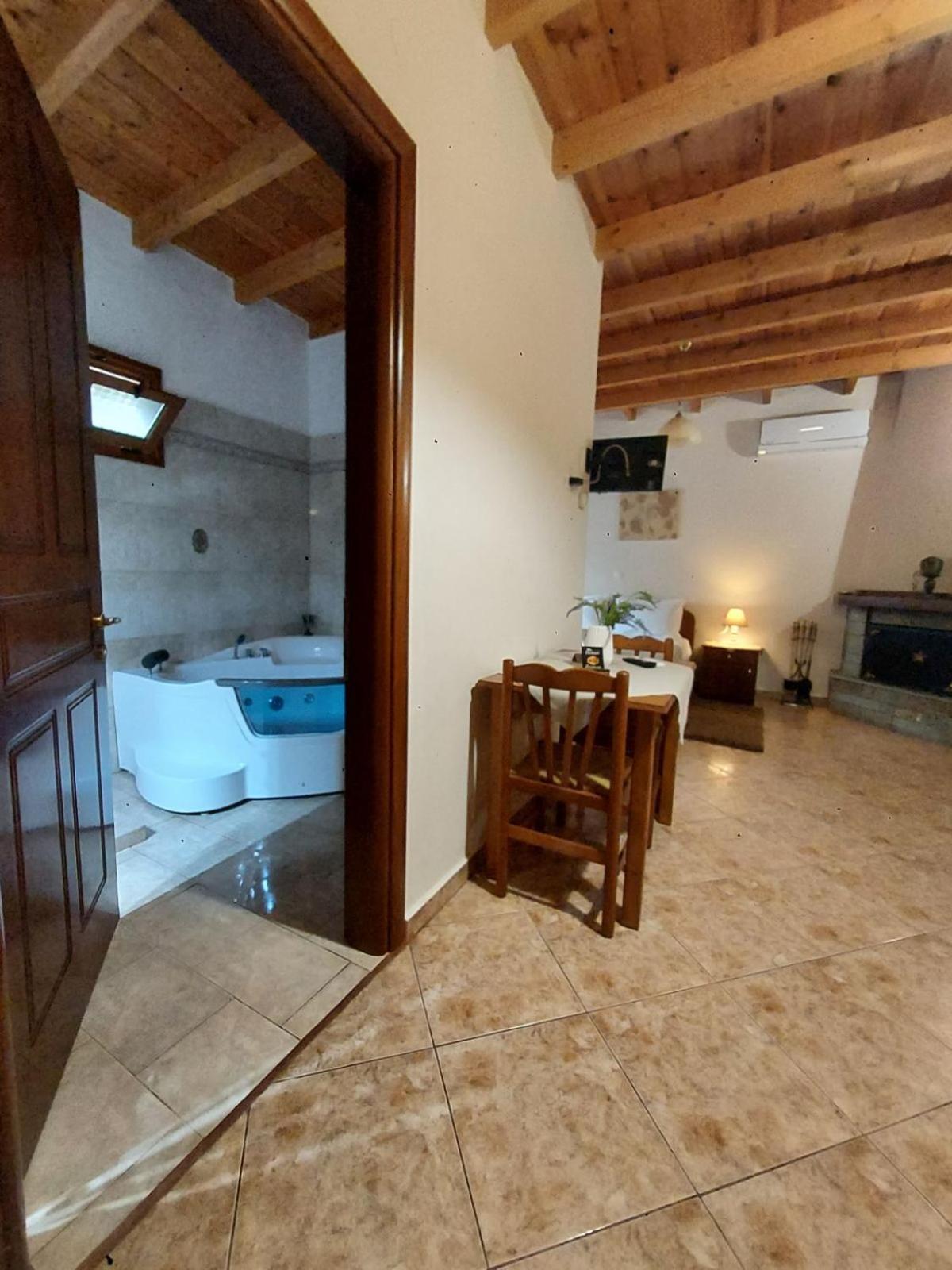 Guesthouse Platon Órma Екстериор снимка