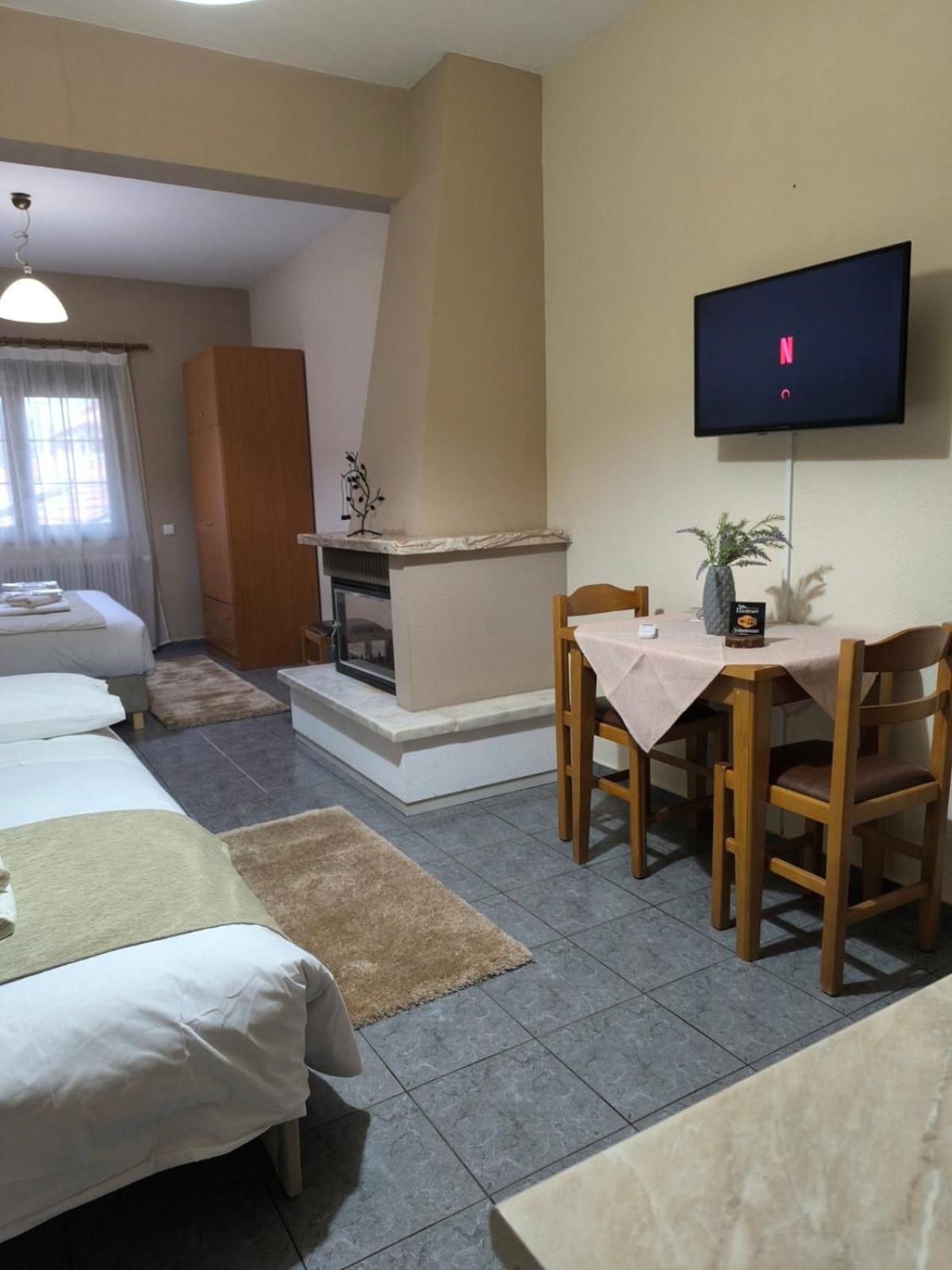 Guesthouse Platon Órma Екстериор снимка