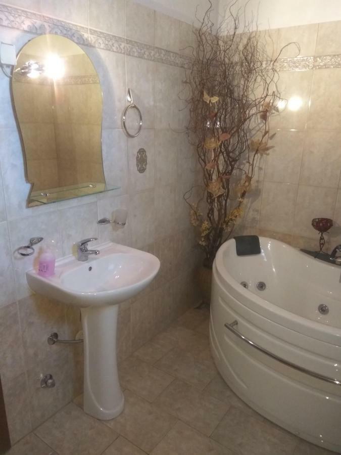 Guesthouse Platon Órma Екстериор снимка